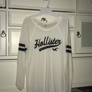 white hollister long sleeve